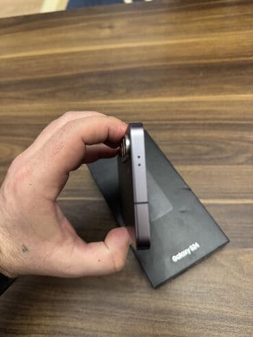 2 gb ram: Samsung Galaxy S24, 256 GB, rəng - Qara, Zəmanət, Sensor, Barmaq izi — 6