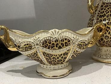 qab qacaqlar: Leopar naxışlı keramika dekor dəsti - Tərkib: 3 hissə — 1 ədəd böyük — 3