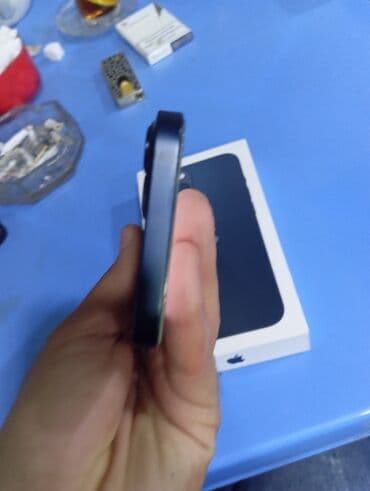 iphone qulaqliq: IPhone X, Gümüşü, Face ID — 12