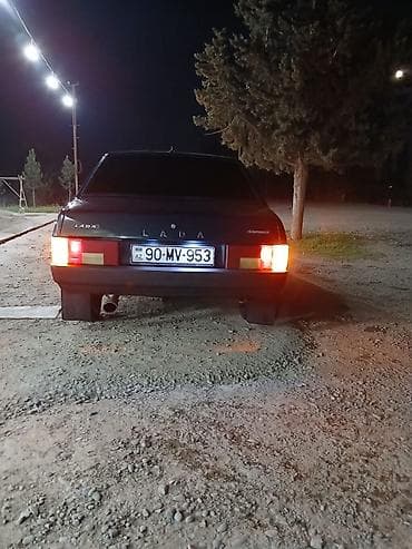 masin lada: Lada Samara sedan - Kuzov: 4 qapılı sedan, tünd yaşıl rəng - Nömrə — 4