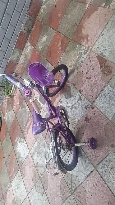 uc tekerli velosiped: 16 liq qiz ucun velosipeddi tep tezedi her sey isleyir 1 problemi — 4