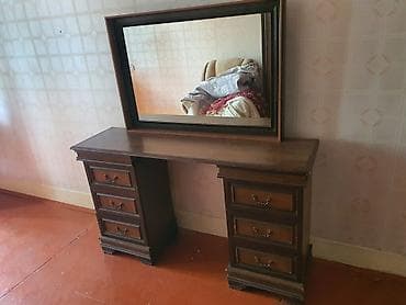 kontakt home yataq dəsti: Klassik üslubda taxta yataq otağı mebel dəsti. Tərkib: - 4 qapılı — 4
