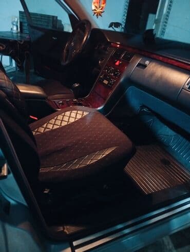 Lincoln: Mercedes-Benz E-Class: 2 л | 2000 г. Седан — 8