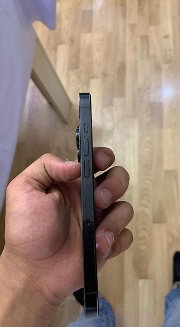 apple m1: IPhone 14 Pro, Graphite, Face ID — 3