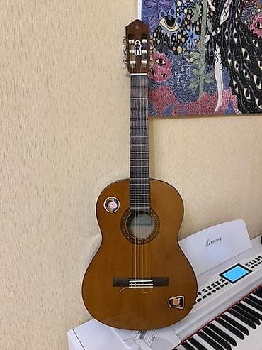 gitara: Yamaha CS40 klassik gitara - Model: Yamaha CS40 (etiketdə — 5