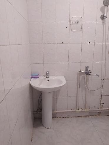 bakida ev: 3otaqlı mənzil – geniş yataq otağı və dəhliz Təsvir: - Yataq otağı — 10
