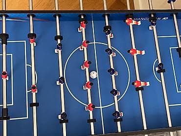 Maskalar, eynəklər: Futbol stol oyunu (foosball) – mavi meydança dizaynı ilə - Tam ölçülü — 3