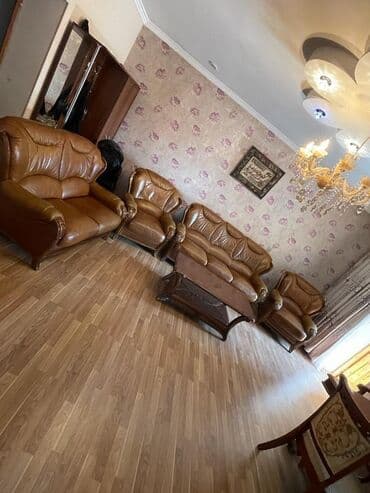 1 otaqli kohnə tikili evlər satilir kohnə binada en ucuz menzilər kub az: Имишли, 5 комнат, Вторичка, 95 м² — 1