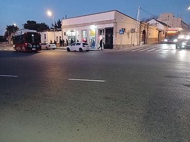 satıq evler: Suraxanı 3 otaqlı, 60 kv. m, Orta təmir — 4