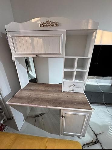 Kompüter masası, İşlənmiş, Kvadrat masa lalafo.az -da Kompüter masası, İşlənmiş, Kvadrat masa