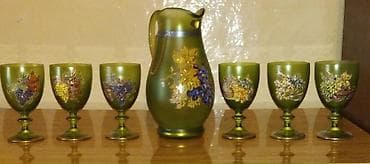 - Yaşıl rəngli şüşə qrafin və 6 stəkandan ibarət dəst - Qrafin və