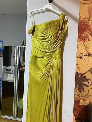 ucuz parfum: Uzun axşam geyimi – limon-yaşıl rəngdə. Zərif tədbirlər, məclis və — 3