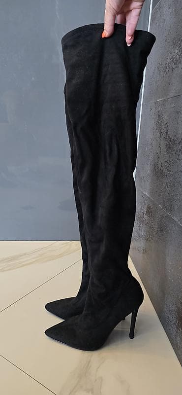 yarım boğaz çəkmə: Qadın uzun boğaz çəkmələri – dizdən yuxarı, nazik daban - Rəng: qara — 2