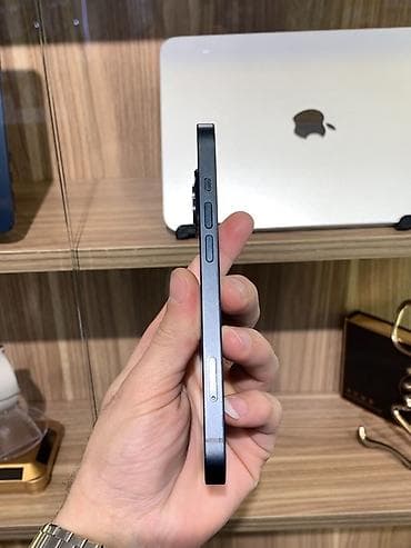 ayfon 30: IPhone 13, 128 GB, Mavi — 3