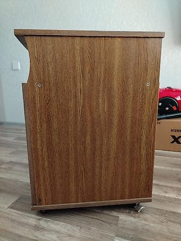 taxta atmalar: İşlənmiş, Düz TV altlığı, Polkalı, Laminat, Rusiya — 3