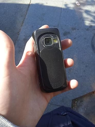 телефон fly ff247 black: Nokia N73, цвет - Черный, Кнопочный — 2