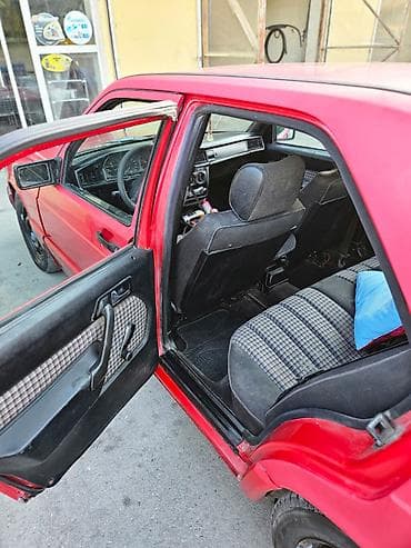 belarus 82 1: Mercedes-Benz 190: 2 l | 1991 il Sedan — 7