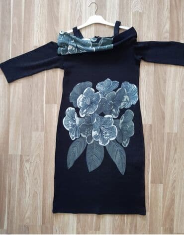 ziyafet geymleri: Məhsul paketi: ayaqqabı və geyim 1) Qırmızı idman ayaqqabıları - — 31