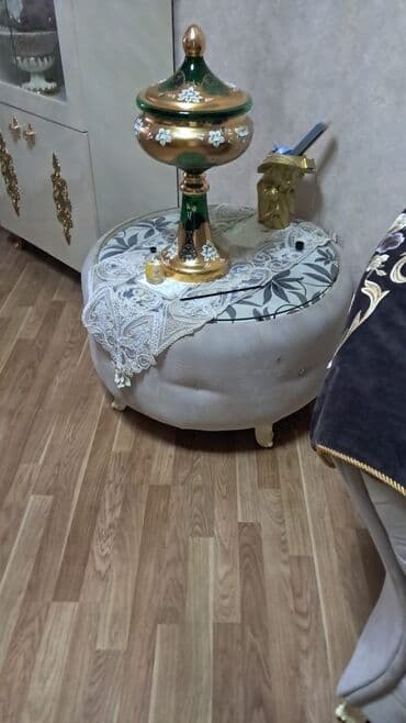 белый кожаный диван: Təzə — 2