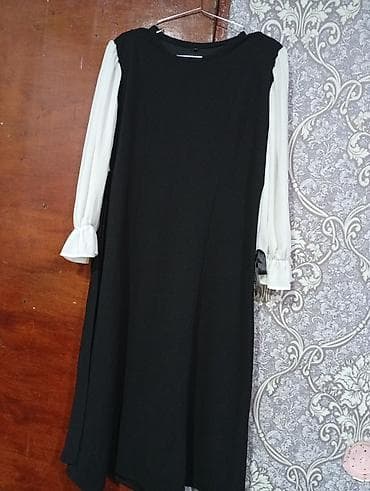 accent eau de parfum: Qara rəngdə uzun ziyafət paltarı - Model: uzun, düz siluetli, yerlərə — 4