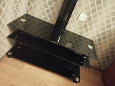 стеклянная тумба под телевизор: Televizor altlığı 
Qara şüşə 
Az işlənmiş 

050 387 61 75 Ceyhum — 6