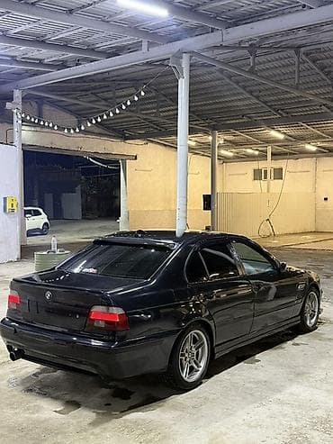 kia optima 2014: BMW 5 series: 2.8 l | 1998 il Sedan — 3