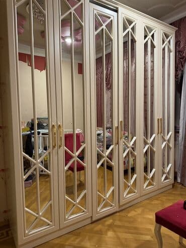 Masalar və oturacaqlar: Yeni, Açılan, 6 qapı Düz dolab, Qarderob, paltar dolabı — 3