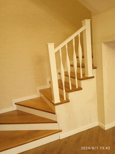 taxta pilləkanlar: Yeni Pilləkən məhəccəri, Taxta, Rayonlara çatdırılma — 2