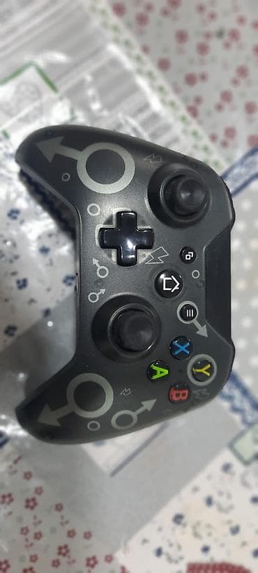 Xbox tərzində oyun pultu (gamepad) - Platforma: Xbox One/Xbox one