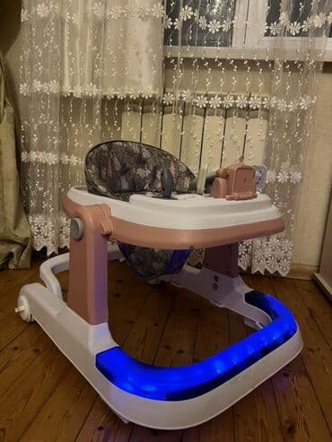 Digər mebel: Uşaq yerişi – çoxfunksiyalı model - Rəng: ağ/çəhrayı gövdə, naxışlı — 1