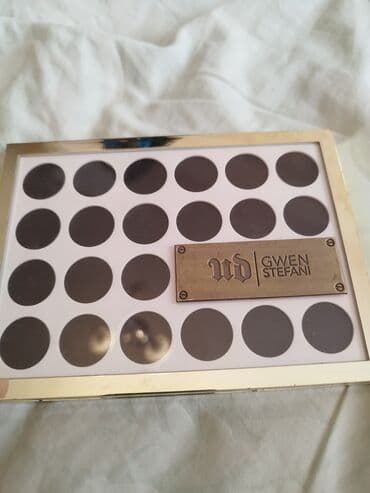 göz altı ləkələr: Göz kölgələri, Kryolan, Ünvandan götürmə — 19