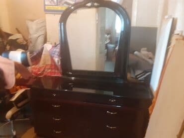 ev ucun guzguler: İşlənmiş, Güzgülü, Almaniya — 1