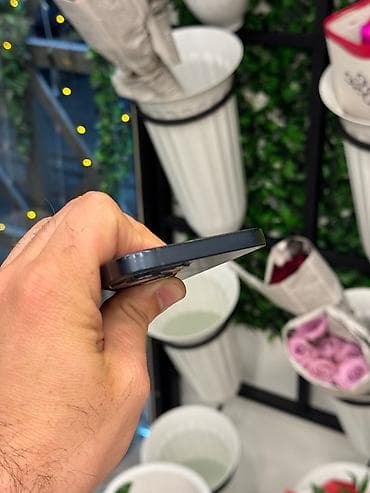 z fold 3: IPhone 13, 128 GB, Midnight, Simsiz şarj, Face ID — 6