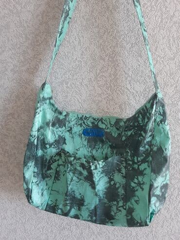 Свадебные платья и аксессуары: Canta. Cantanın içində cibi var. Üzündə də cibi var. Hündürlüyü 27 — 2