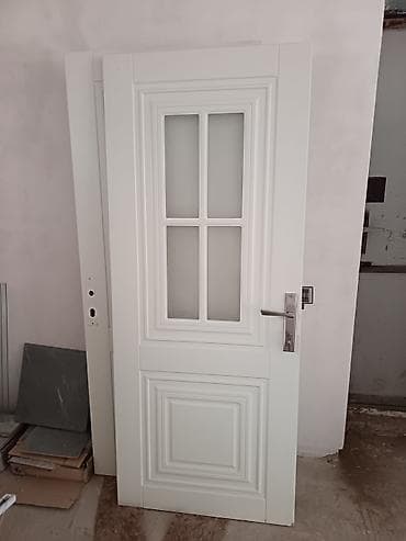 step deke: Yaxşı vəziyətdə 4 ədəd taxta 4 ədəd ağ Məhsulun təsviri: - Daxili — 1