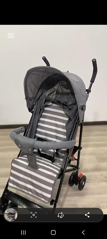 Klassik gəzinti arabası