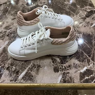 Aksesuarlar: 380 azn alinub 1 - 2 sefe geyilib yeni kimi Ağ rəngli qadın — 3