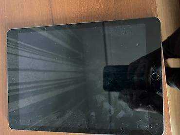 Apple iPad (Space Gray) planşeti - Model: iPad (Wi‑Fi), Home düyməli — 4