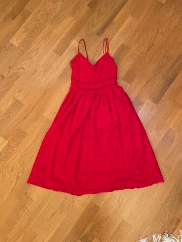 женские платья из вискозы: Qadın geyimləri dəsti – 4 ədəd paltar 1) Ağ-qara xallı yay paltarı - — 2