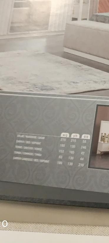 puflar: Bir dolabın içindəki bir rəfdə problem var kravatın altında baza var — 3