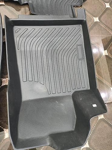 Avtomobil üçün ayaqaltı