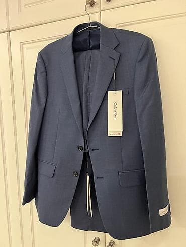 herbi geyim: Calvin Klein orijinal brendinə məxsus kostyum. 450 $ (dollara) — 1