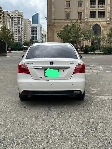 Changan Alsvin V3: 1.4 l | 2018 il 135000 km Sedan — 2