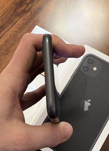 QAZ: IPhone 11, 64 GB, Qara, Face ID — 5