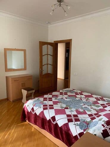 bina az musfiq qesebesi kohne tikili: 200 kv 4 otaqlı tam əşyalı mənzil kirayə verilir. 6-cı paralel, metro — 7