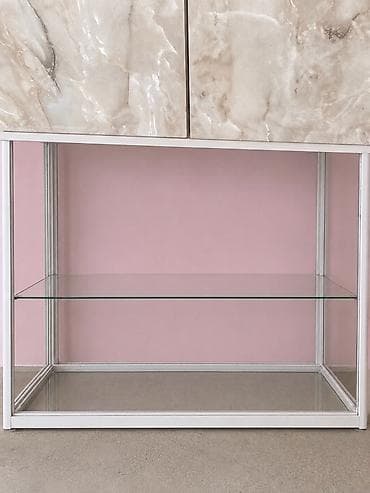vitrin stend: Şüşə vitrin-stend - Material: temperli şüşə panellər, ağ — 2