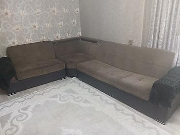 Künc divan, Parça