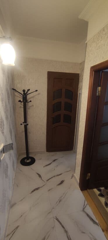 аренда квартир в баку за 200 манат: XİRDALAN QƏNCLƏR SƏHƏRCİYİ. Ev dekabr 30 verilecek kiraya, ne tez ne — 10