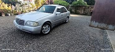 bmw 20 pin: Mercedes-Benz C-Class: 2.2 l | 1993 il Sedan — 3