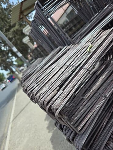 çorni pol: Armatur etriyələri (kvadrat/ düzbucaqlı bağlar) - Material: yivli — 2